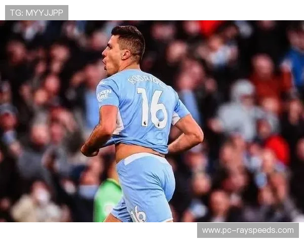 罗德里专访：中场节拍器在曼城新战术体系下的角色适应