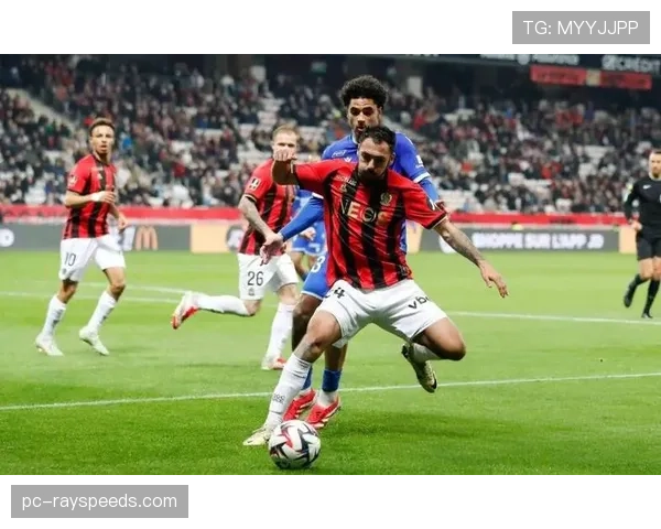 巴黎FC主场爆满，球迷见证球队4-1大胜摩纳哥历史时刻